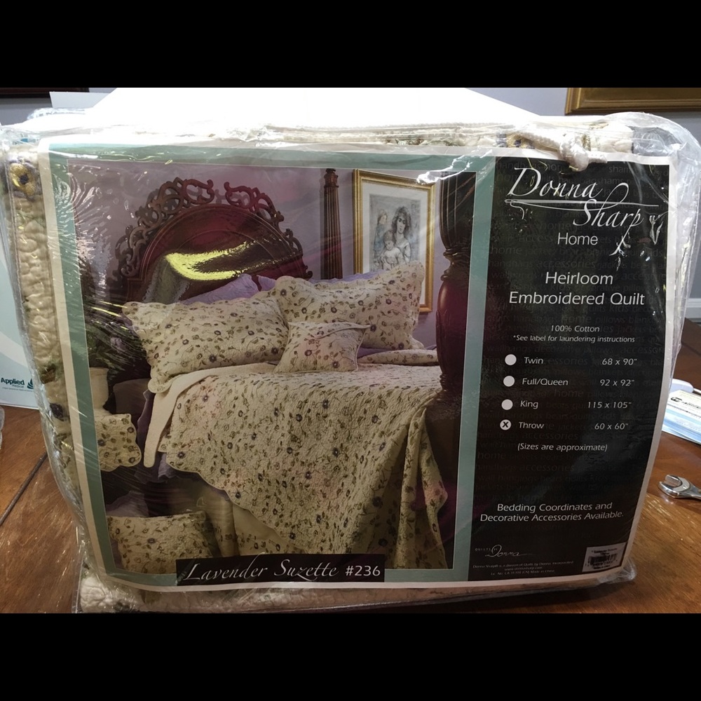 Donna Sharp Lavender Suzette Quilt Throw 60x60